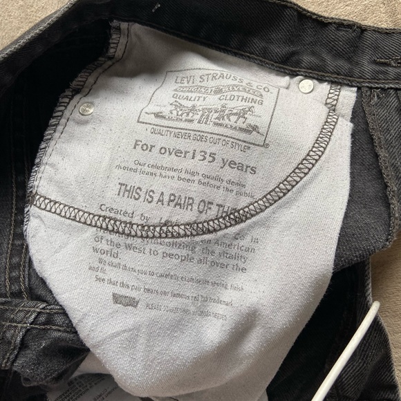 LEVIS VINTAGE DENIM SHORTS - Picture 3 of 4